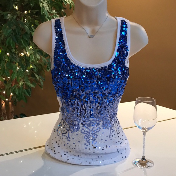 Dots Tops - GORGEOUS WHITE TANK W/ SPARKLING BLUE SEQUINS SZ S